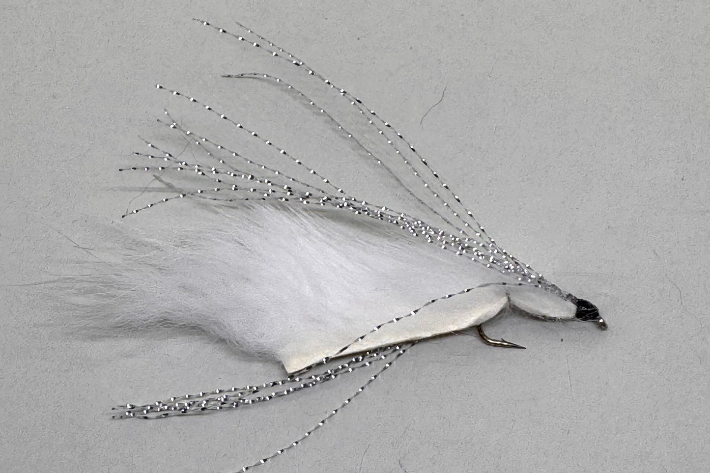 White & Silver Snake X 1 (Barbed)