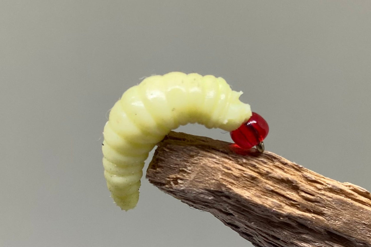 Cream Jelly Maggots X 3 (Barbed)