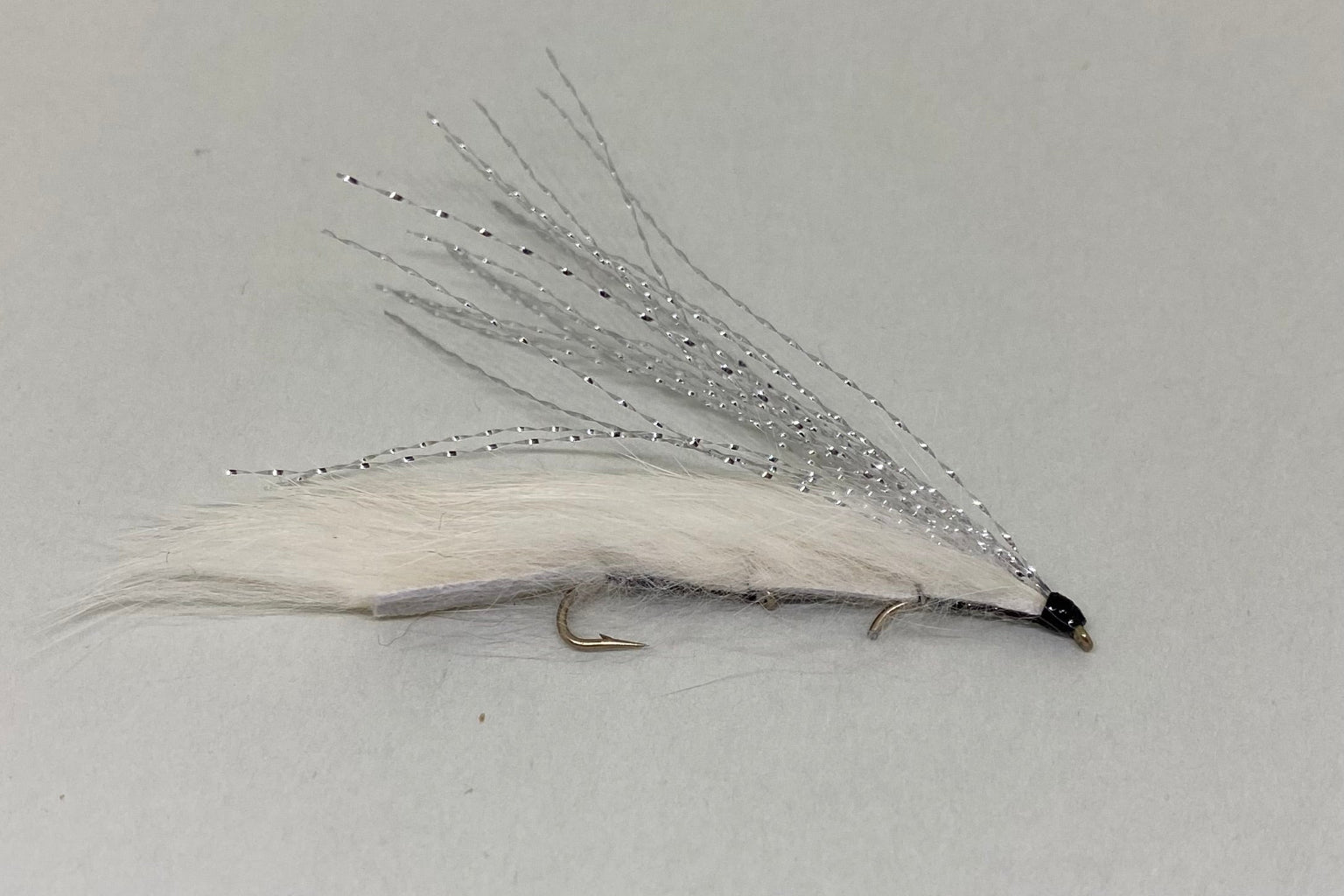  White & Silver Snake X 1 (Barbed)
